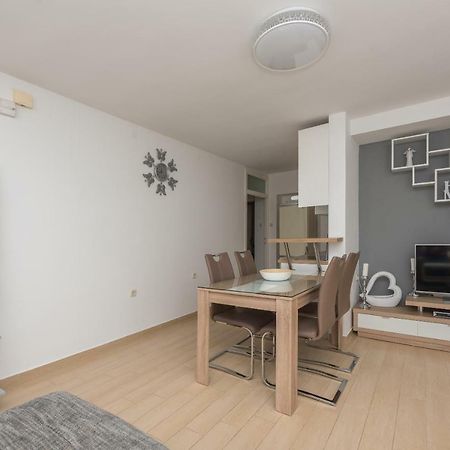 Apartmani Mona Makarska Luaran gambar