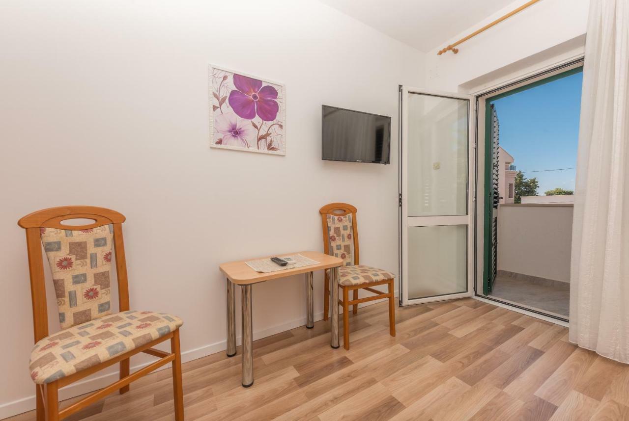 Apartmani Mona Makarska Luaran gambar