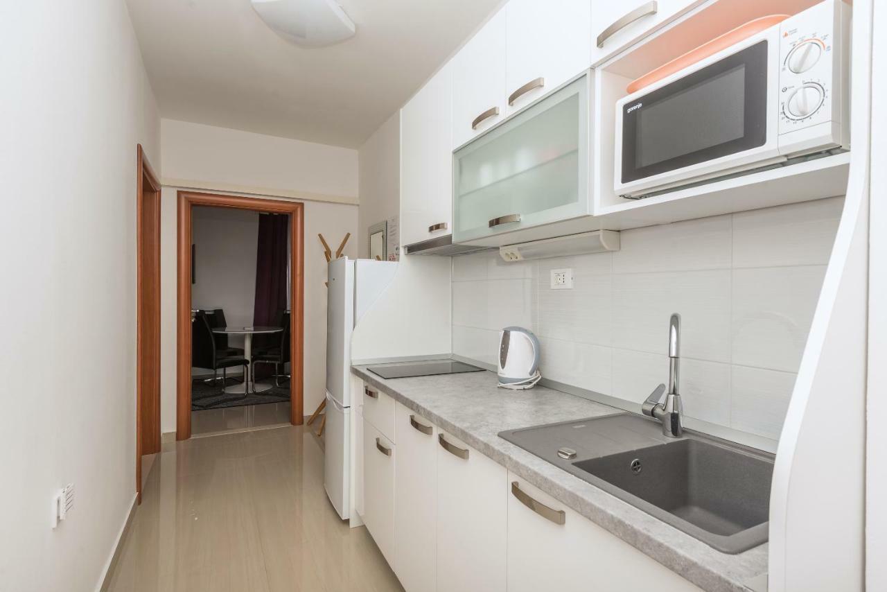 Apartmani Mona Makarska Luaran gambar