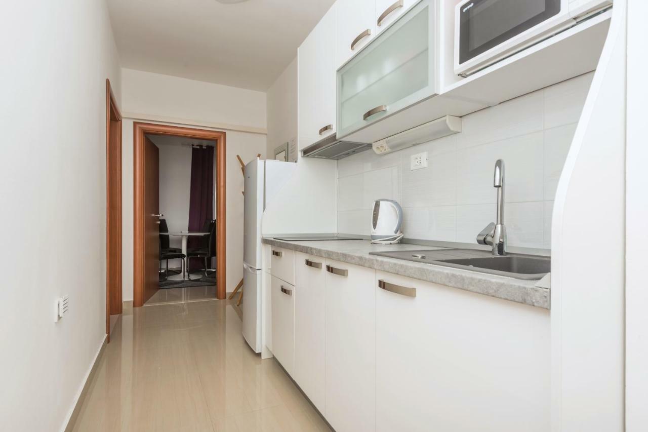 Apartmani Mona Makarska Luaran gambar