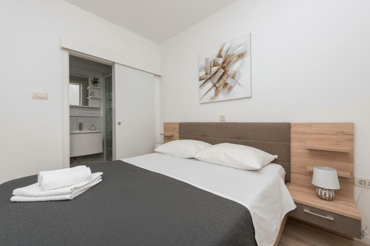 Apartmani Mona Makarska Luaran gambar