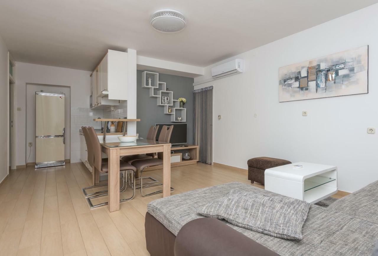 Apartmani Mona Makarska Luaran gambar