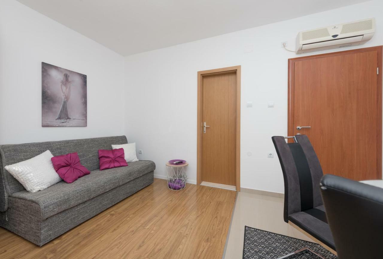 Apartmani Mona Makarska Luaran gambar