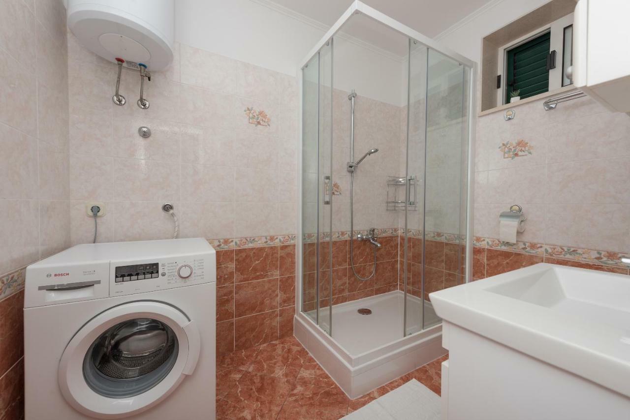 Apartmani Mona Makarska Luaran gambar