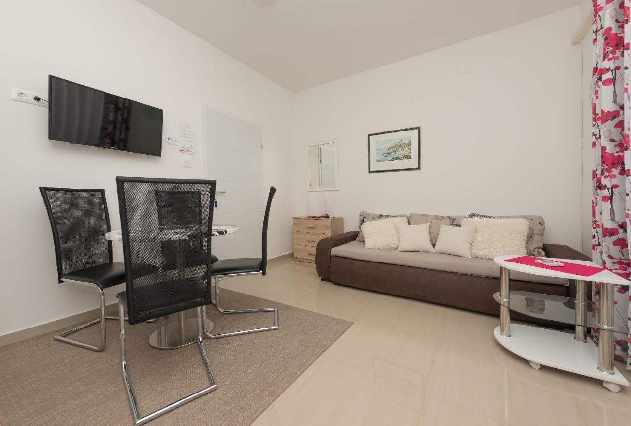 Apartmani Mona Makarska Luaran gambar