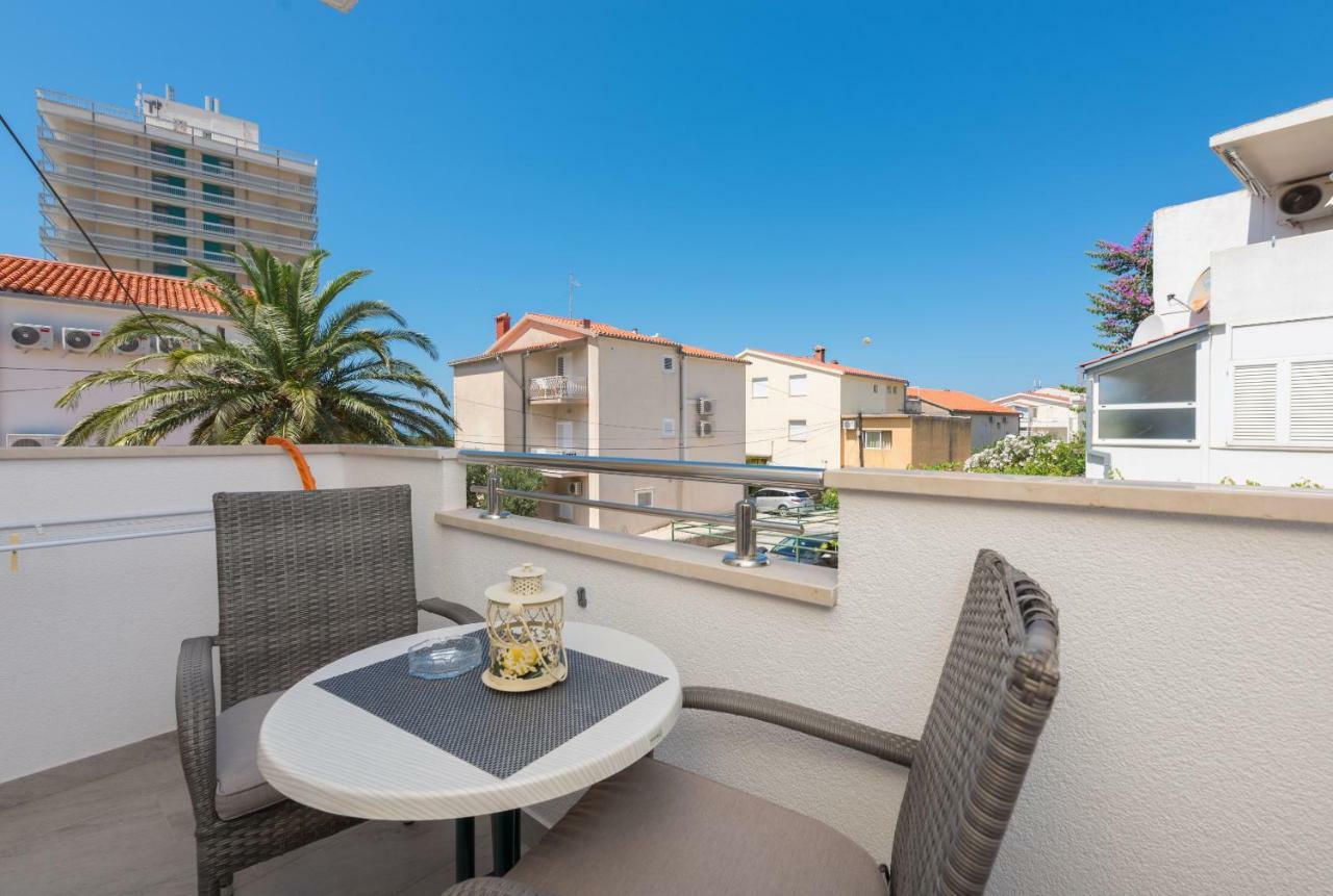 Apartmani Mona Makarska Luaran gambar